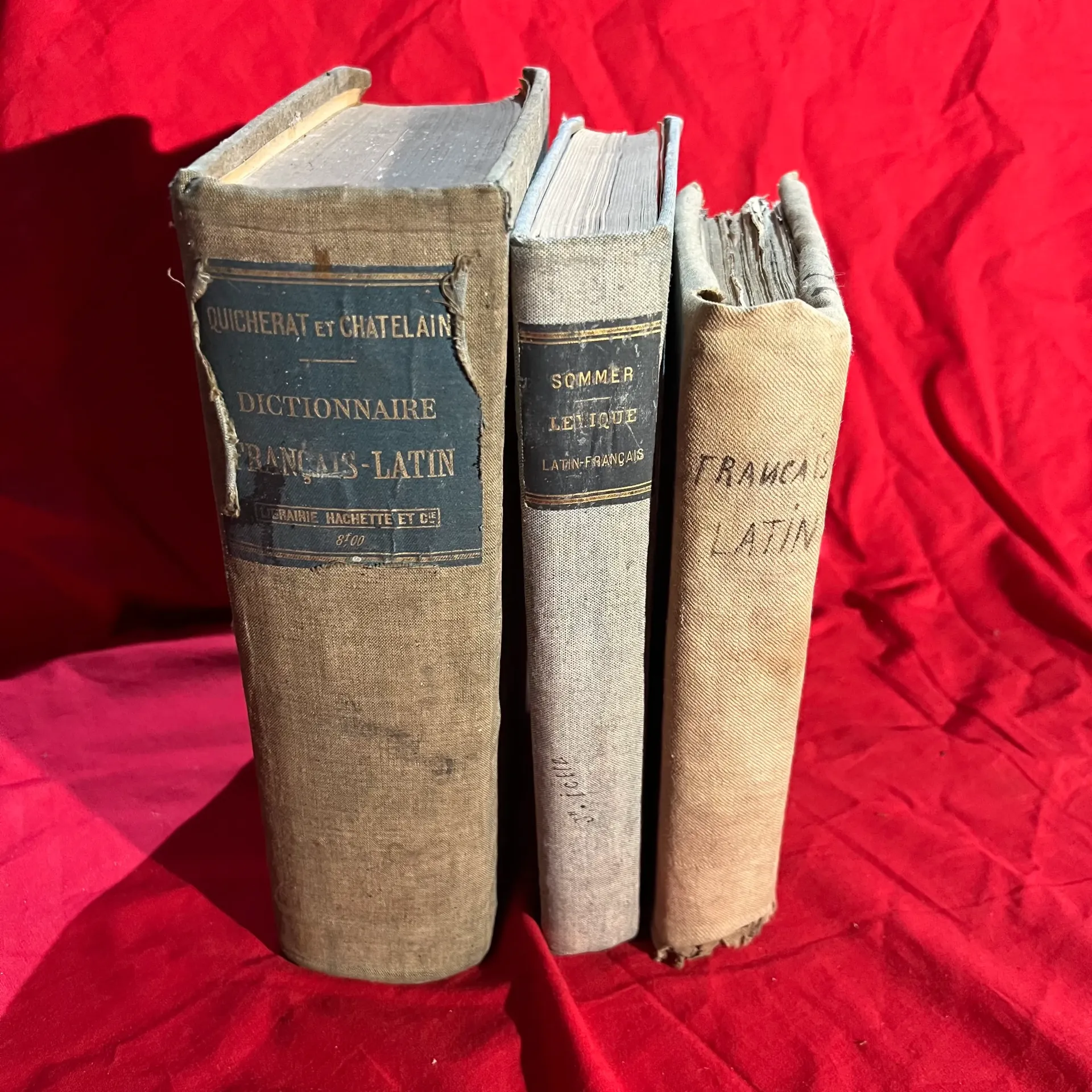 Lot de 3 dictionnaire anciens latin / français - Hachette