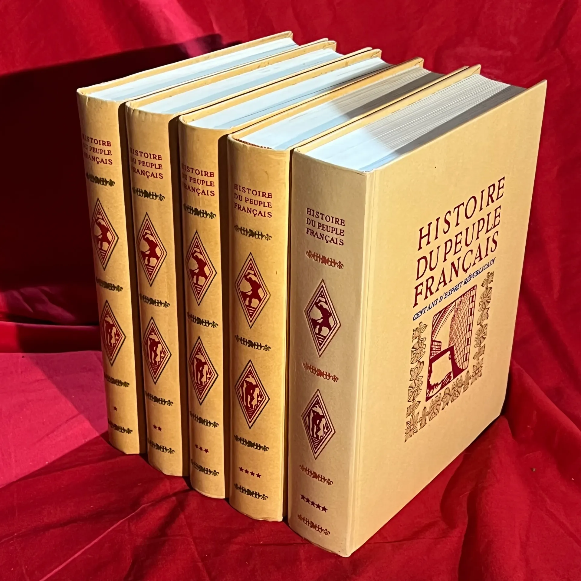 Lot 5 livres Histoire du peuple Français (1 à 5)