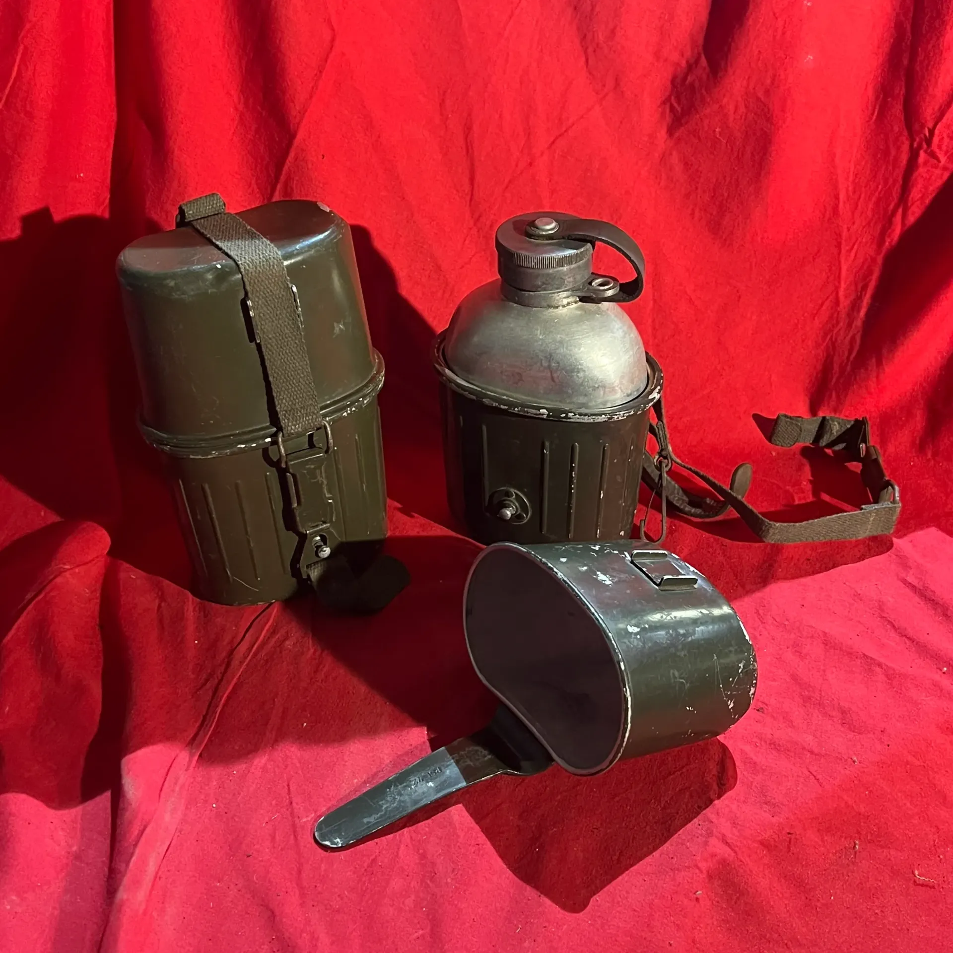 Lot 2 gourde militaire