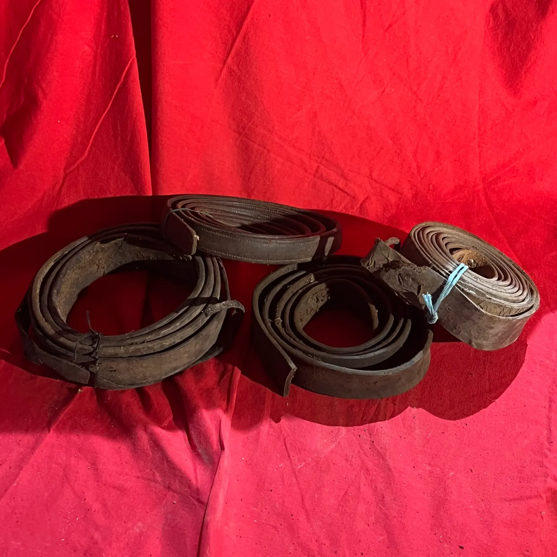 Lot 4 ceintures militaires anciennes – armée française