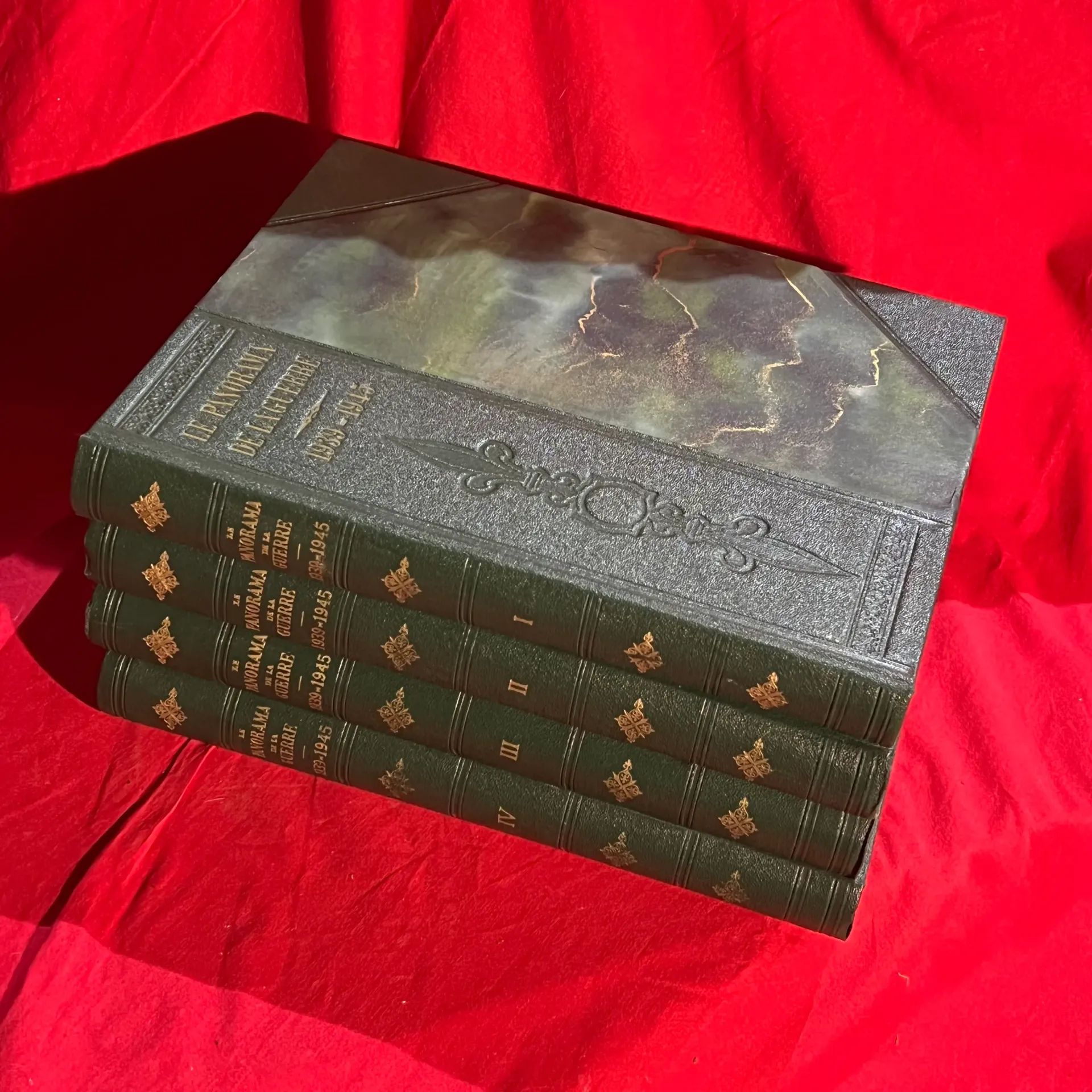 Lot 4 livres militaires WW2 – Le Panorama de la guerre 1939-1945