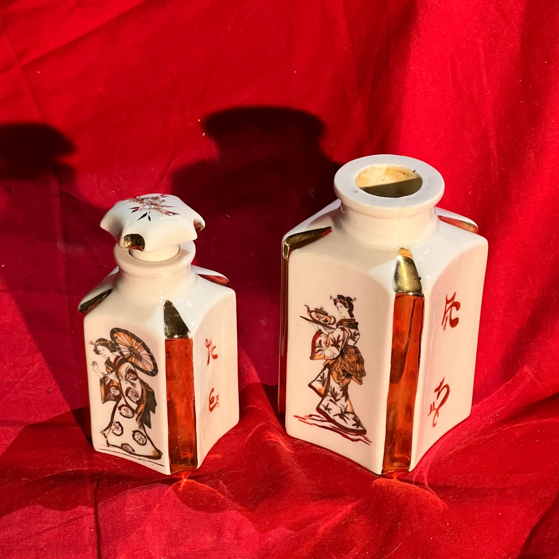 Lot de 2 petits pots d’inspiration asiatique