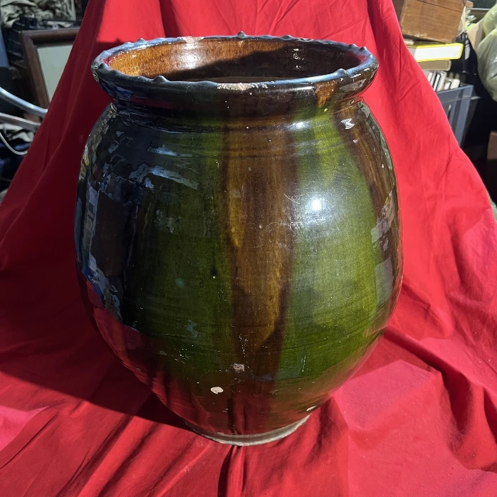 Grand pot en grès vernissé vert – déco