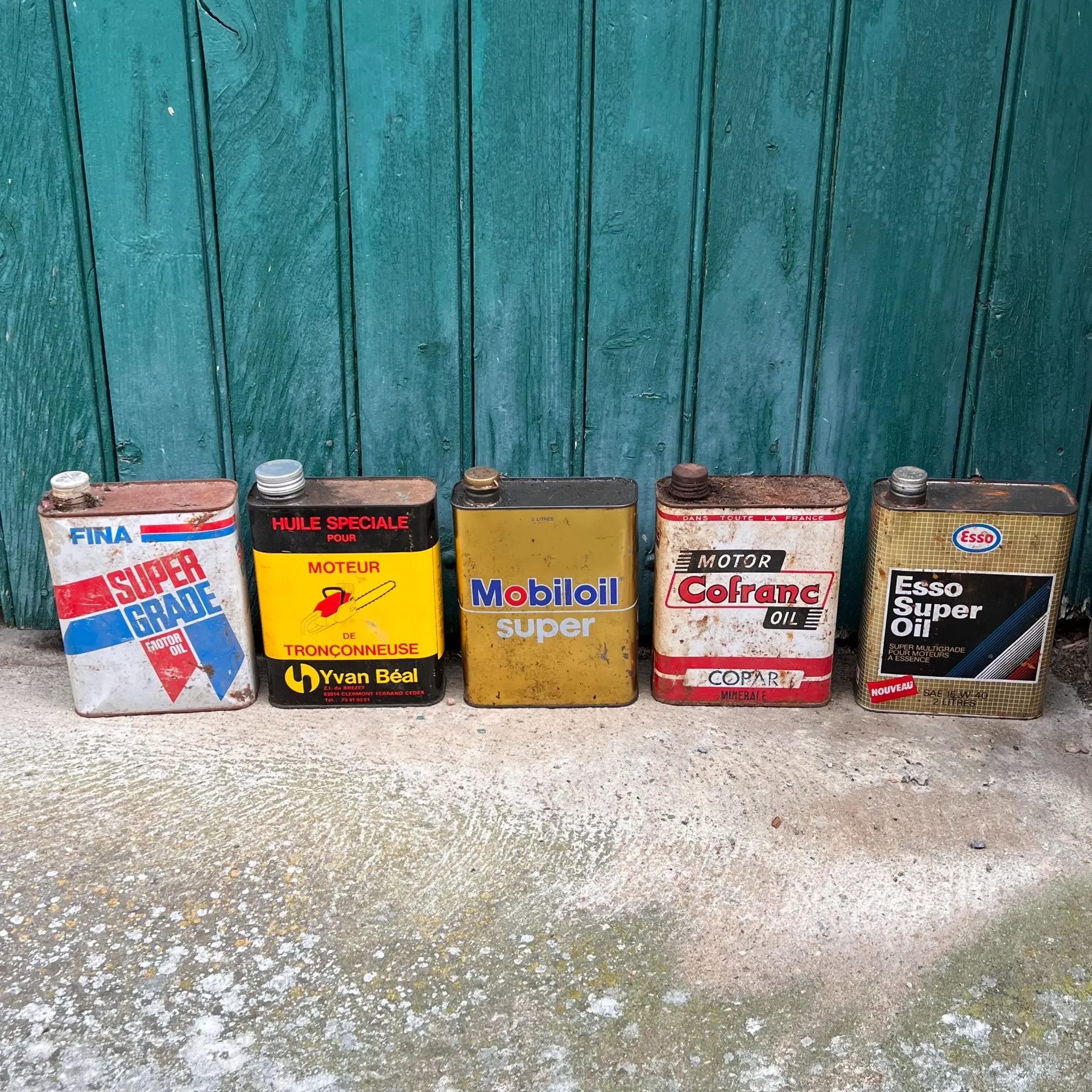 Lot de 5 bidons d’huile divers
