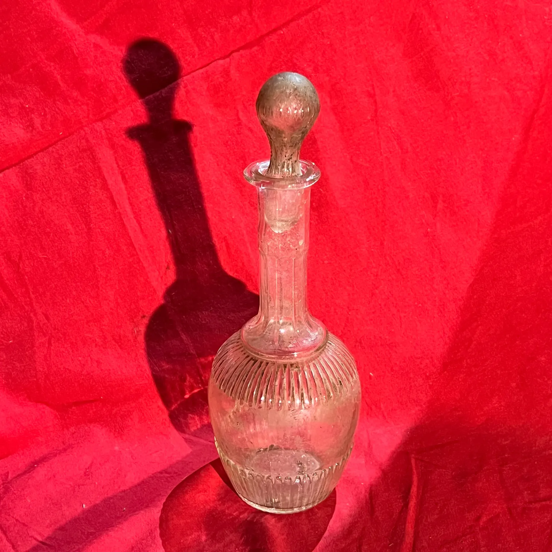 Carafe en verre avec bouchon