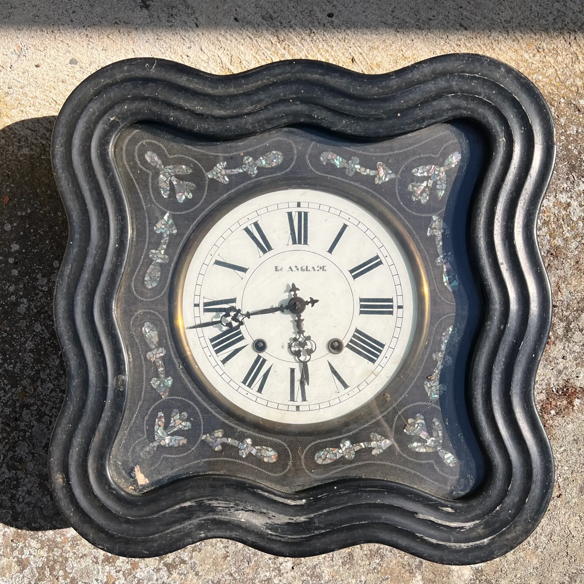 Horloge murale ancienne comtoise œil-de-bœuf E. Anglade