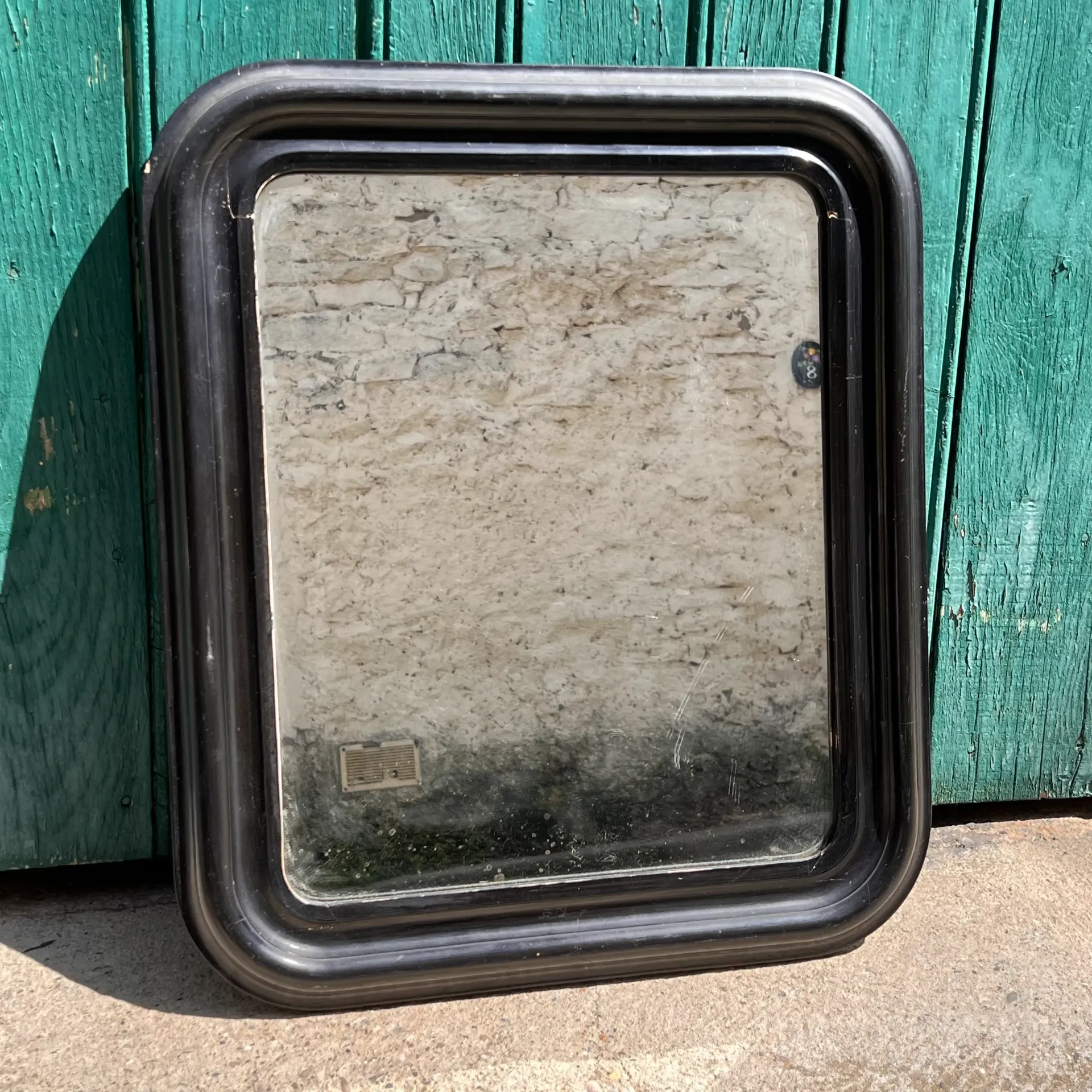 Petit miroir noir