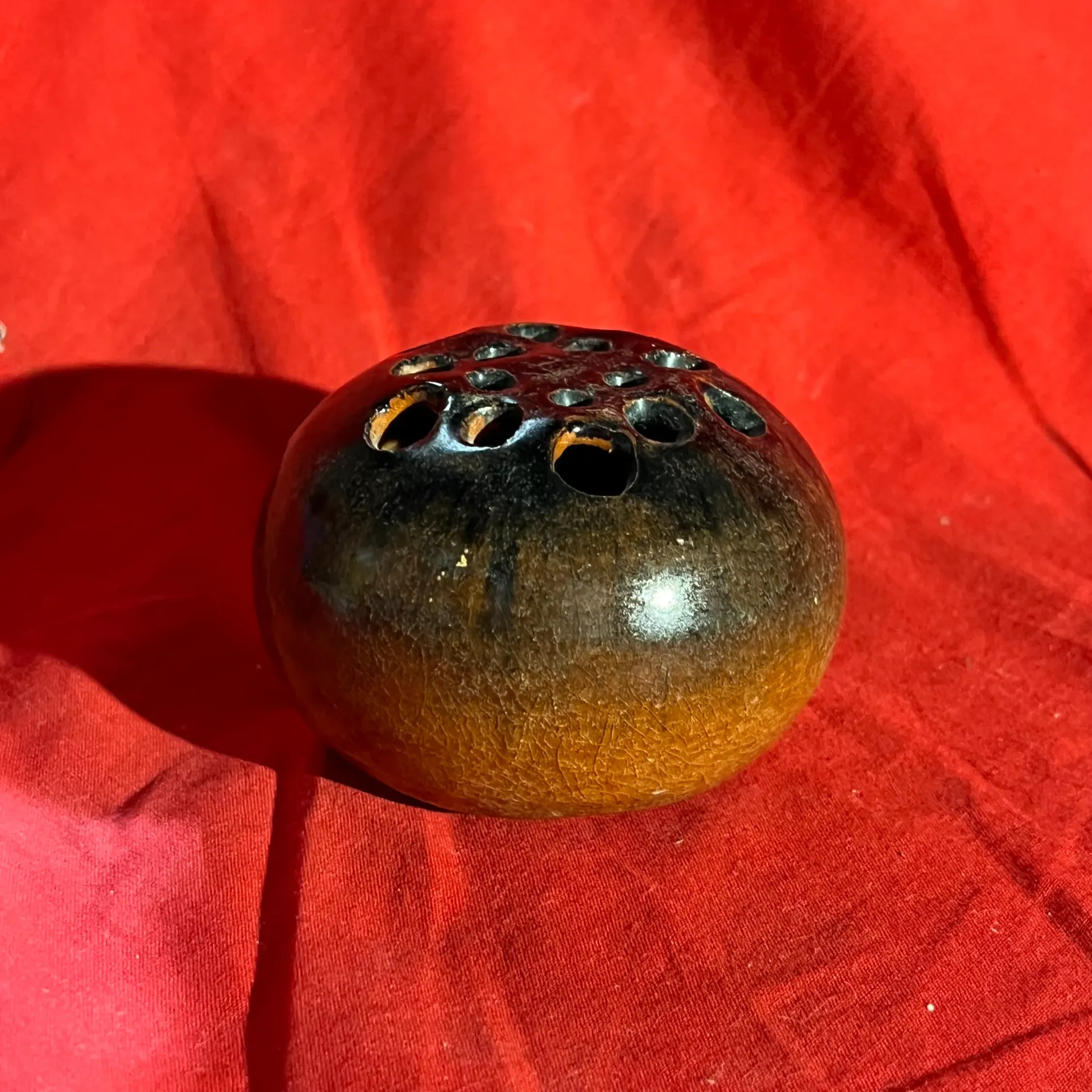 Petite boule percée