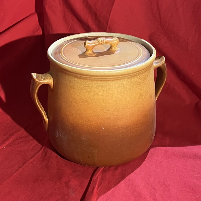 Lot de 2 Marmites anciennes en grès avec couvercle