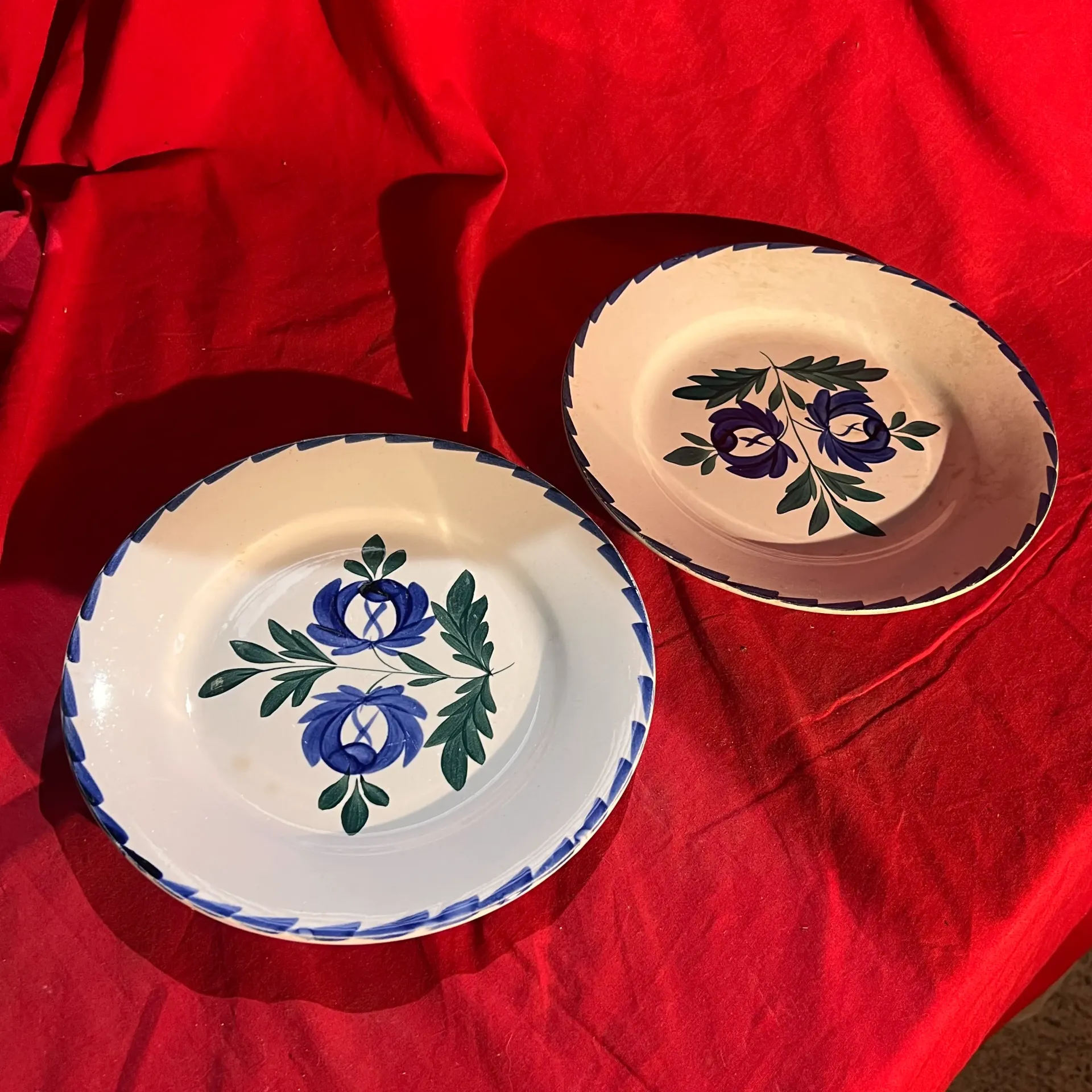 Lot de 2 jolies assiettes Moulin des Loups
