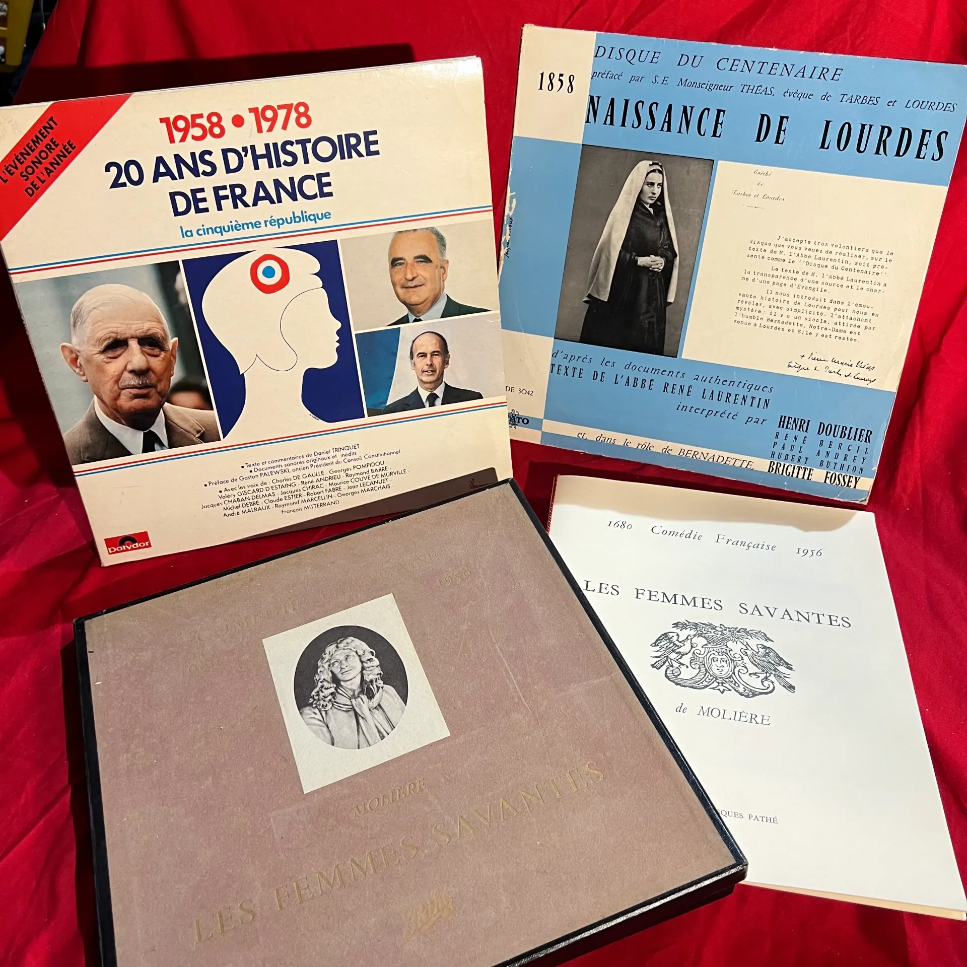 Lot 3 vinyles histoire France & théâtre 33T – Molière, Lourdes 1858, 5ème République
