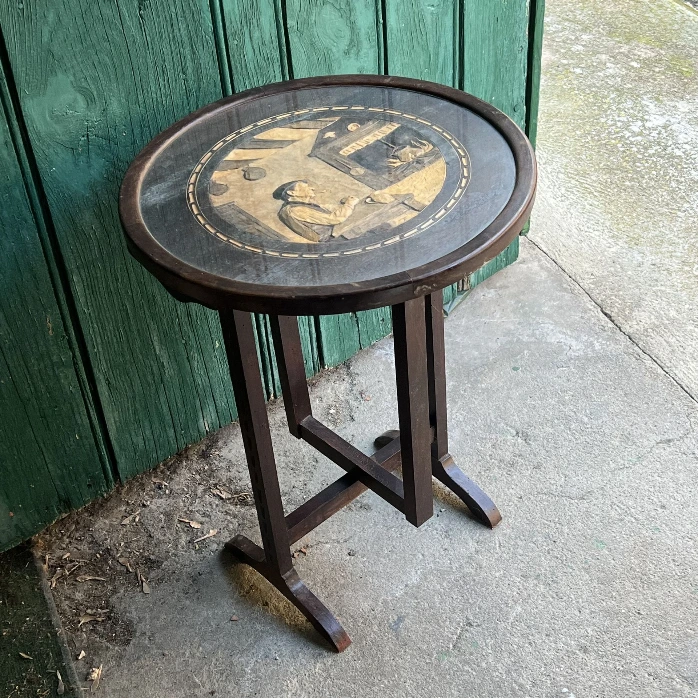 Table pliante ronde bois décor vintage