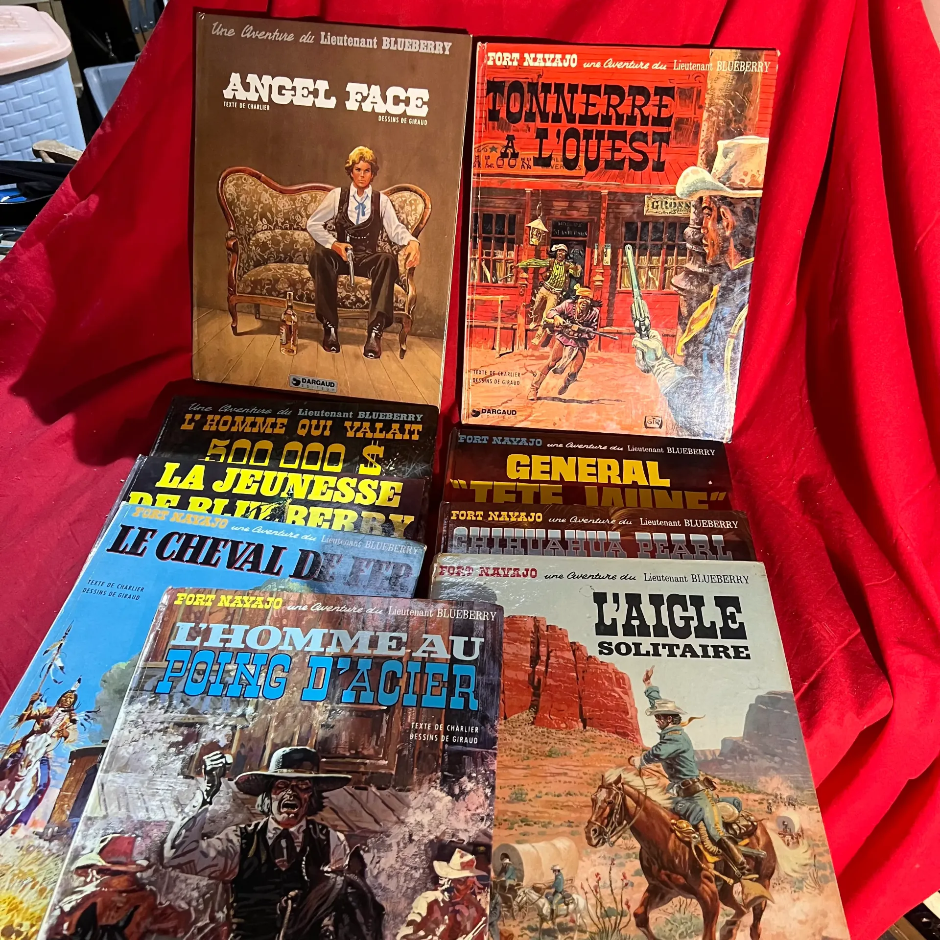Lot de 9 BD dessins de Giraud et texte de Charlier
