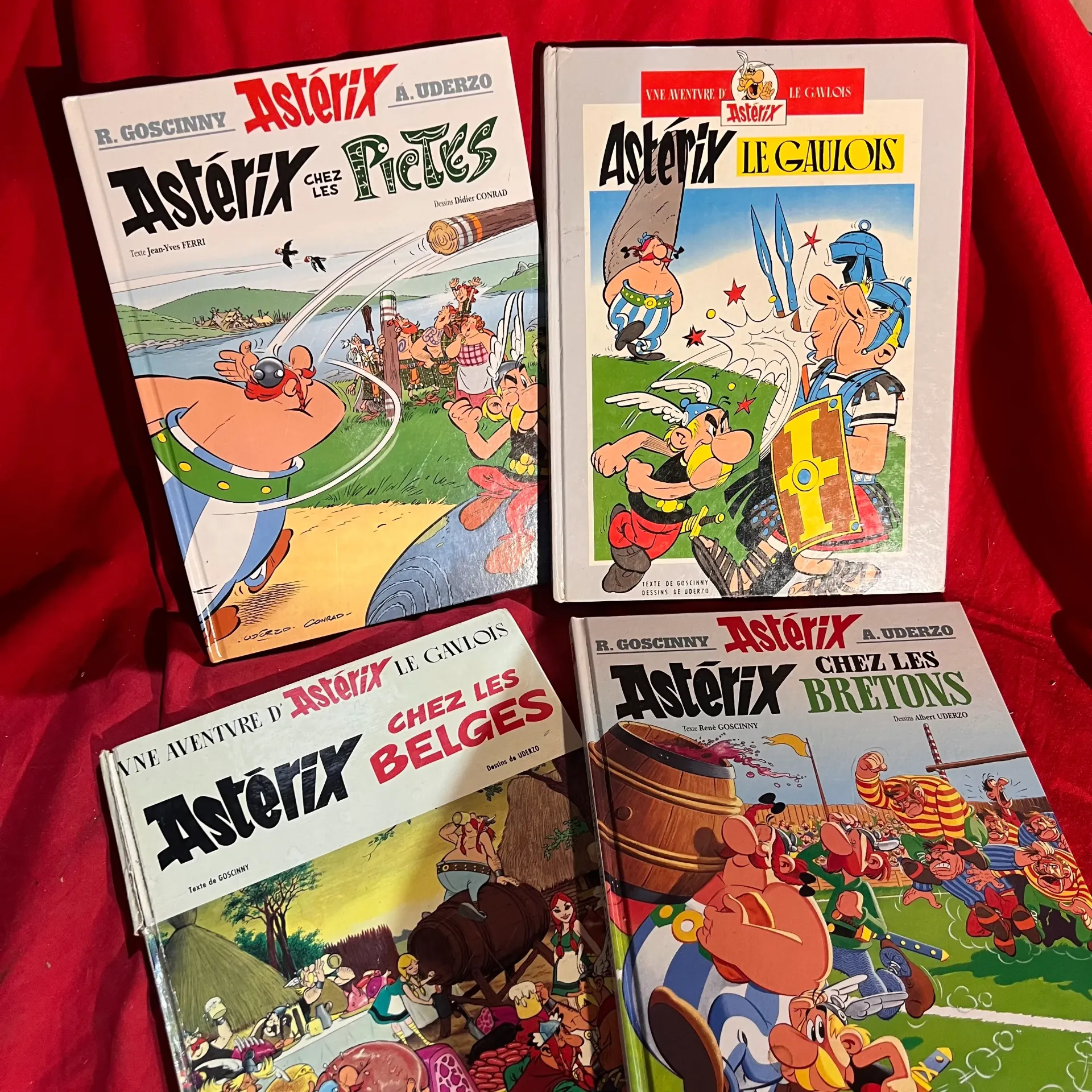Lot de 4 BD Asterix