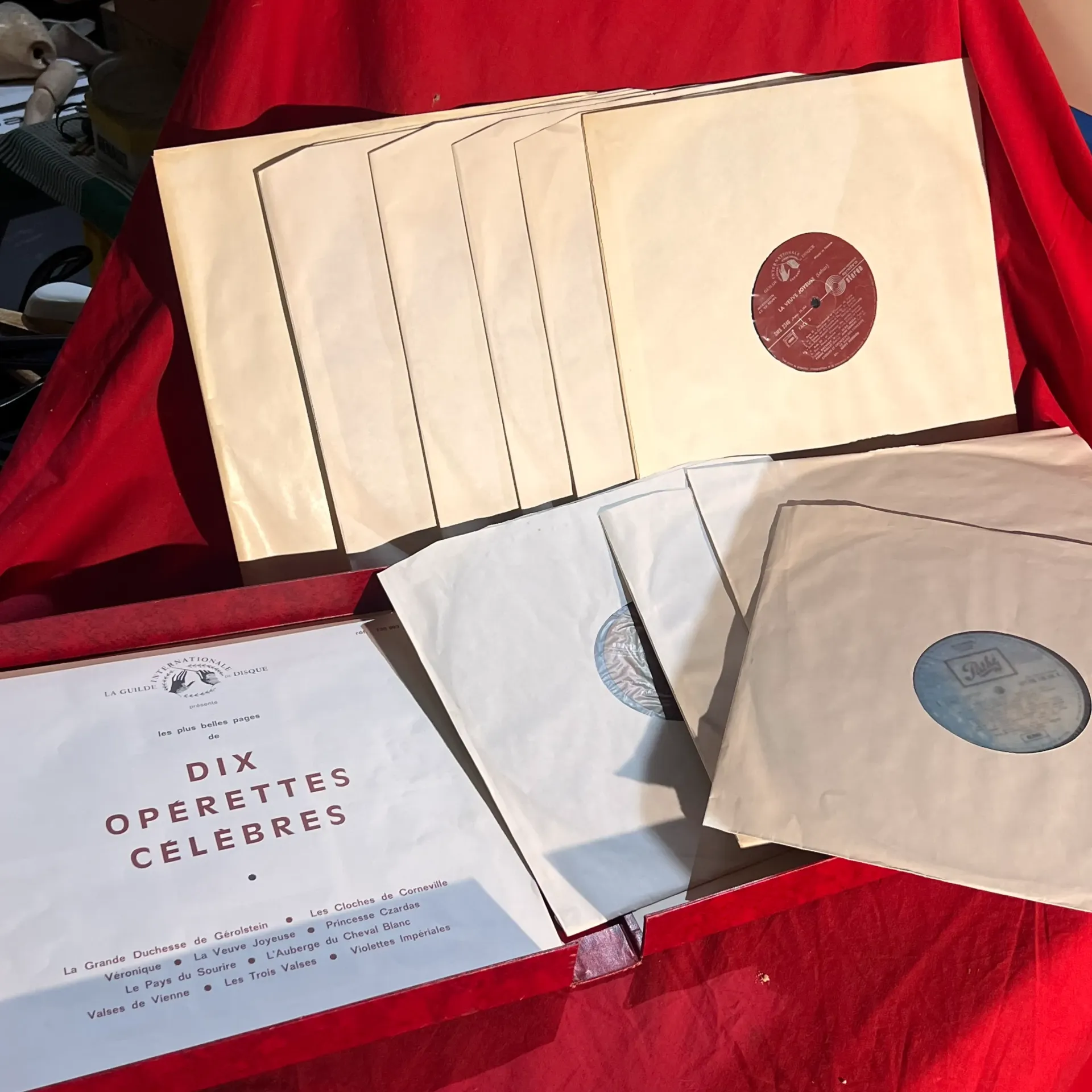 Beau coffret de vinyles Dix Opérettes Célèbres (10 vinyles)