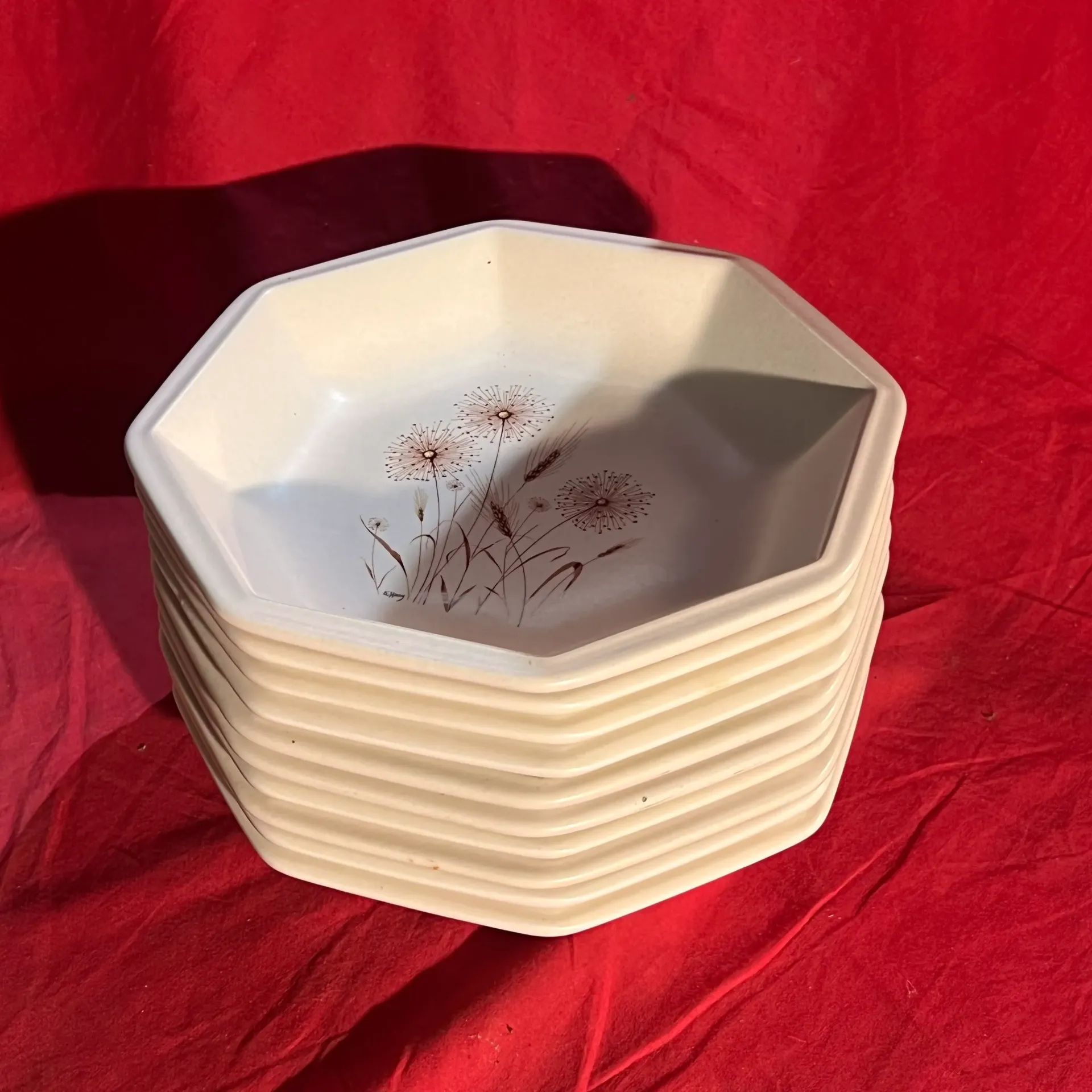 Lot 10 assiettes Tiffany made in Italie