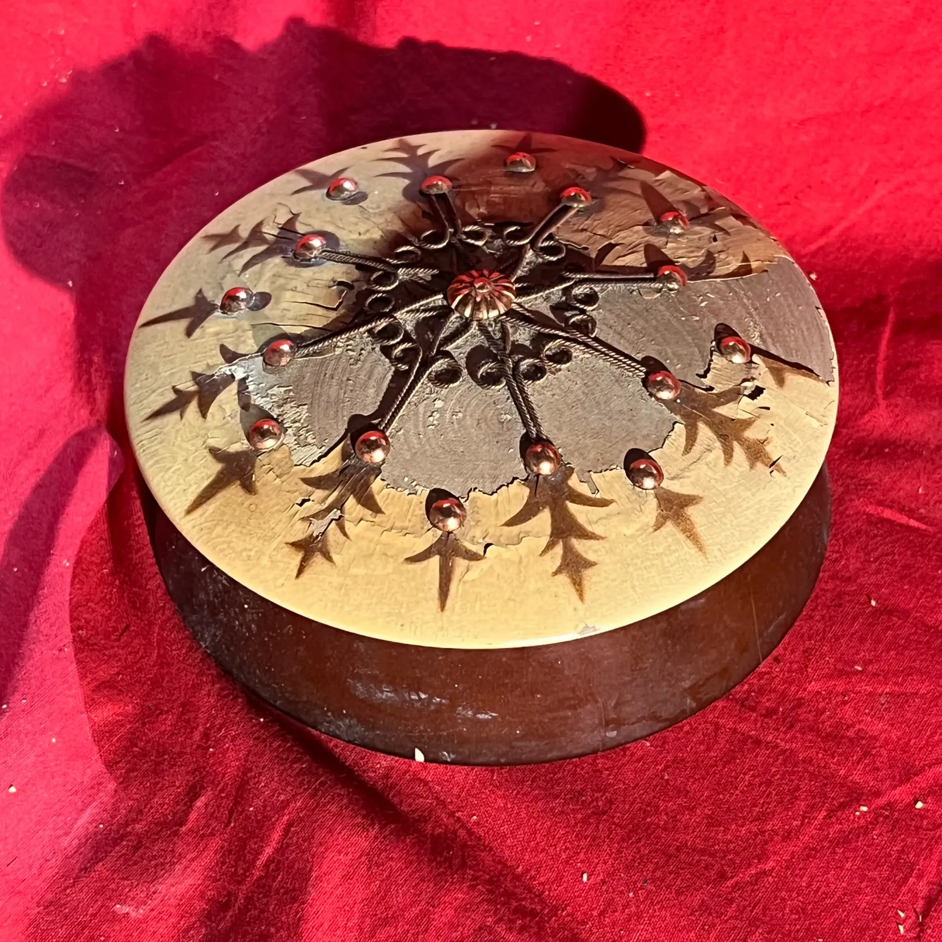 Boite ronde décorative