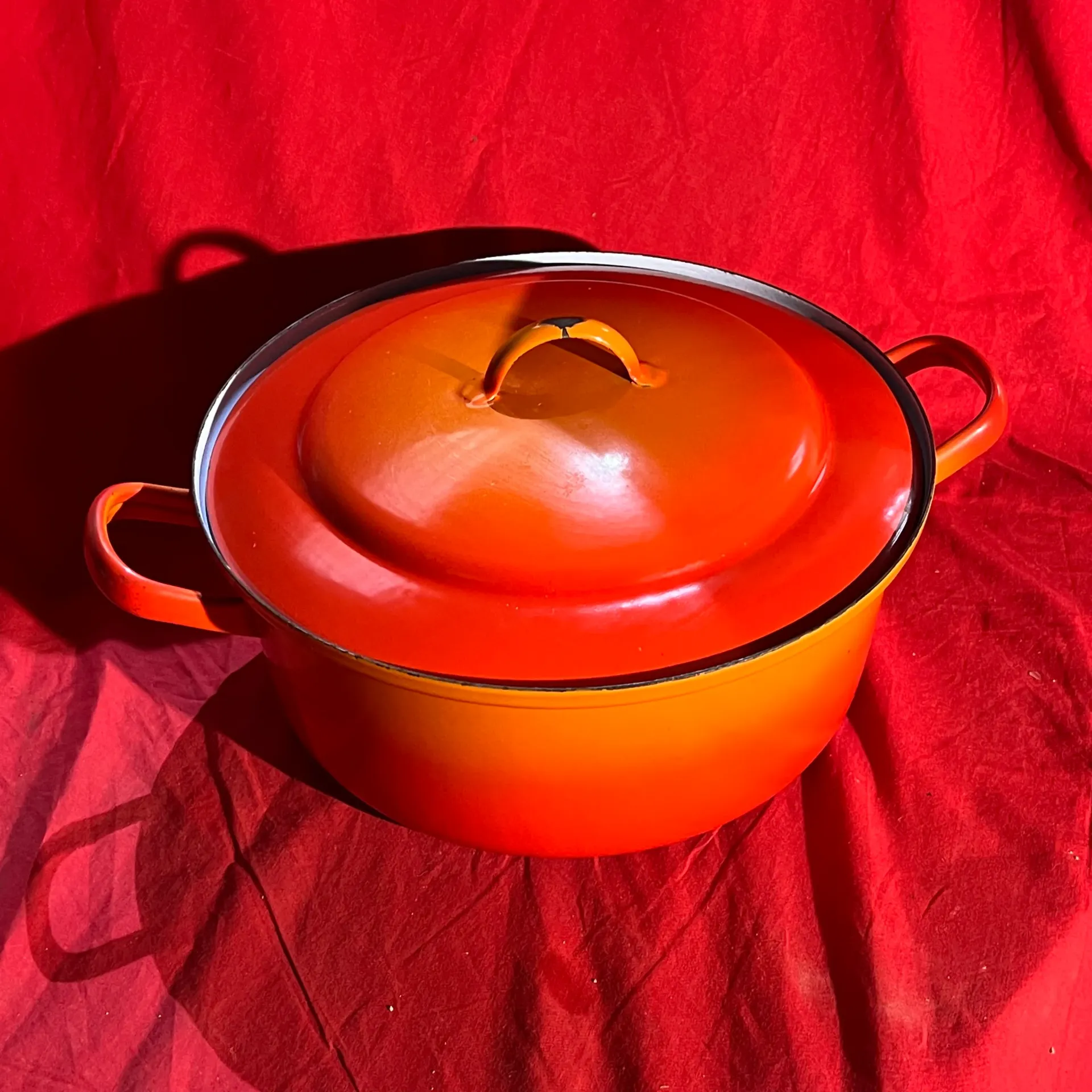 Faitout / cocotte orange émaillée