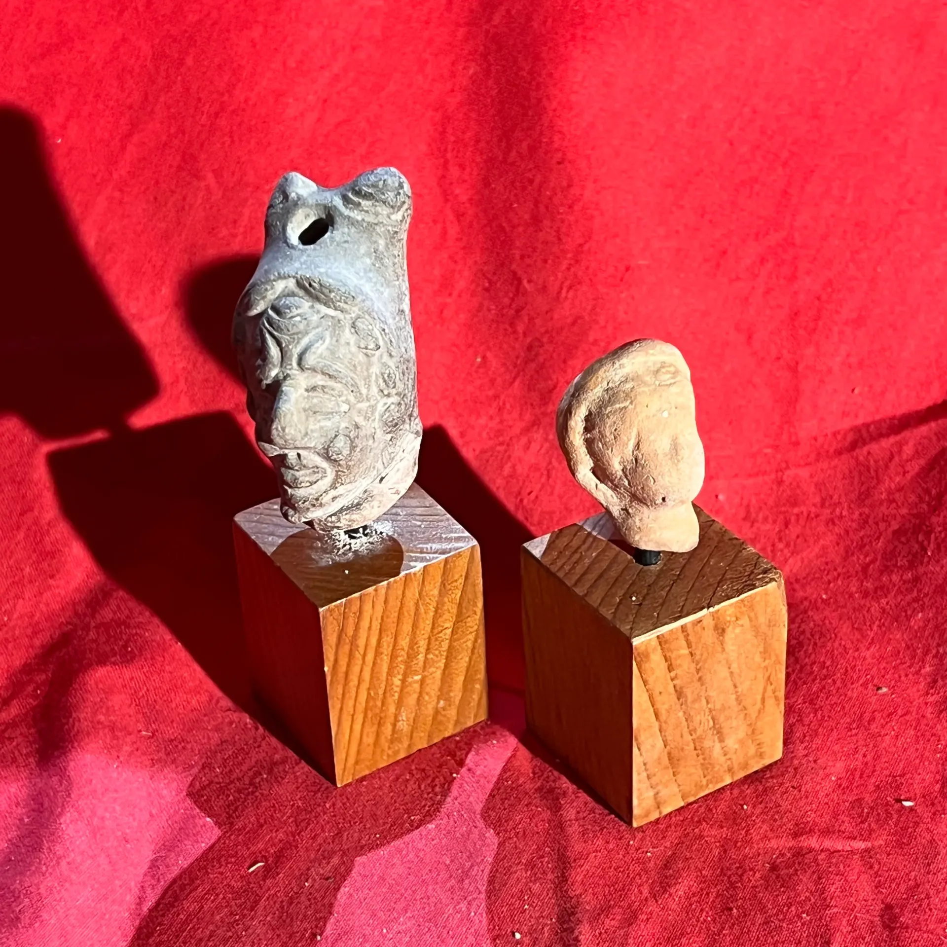 Deux mini statuettes