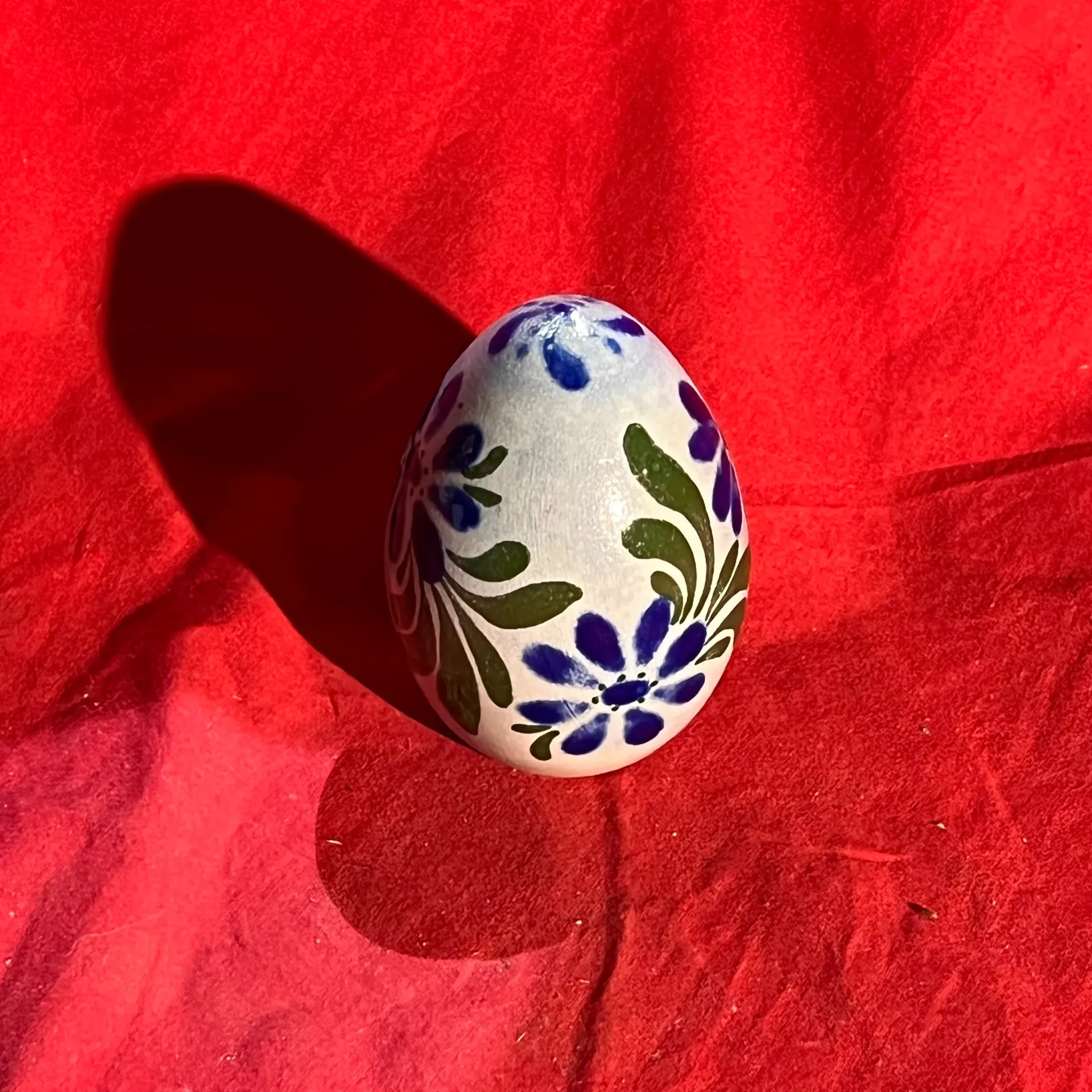 Oeuf décoratif en grès - Alsace