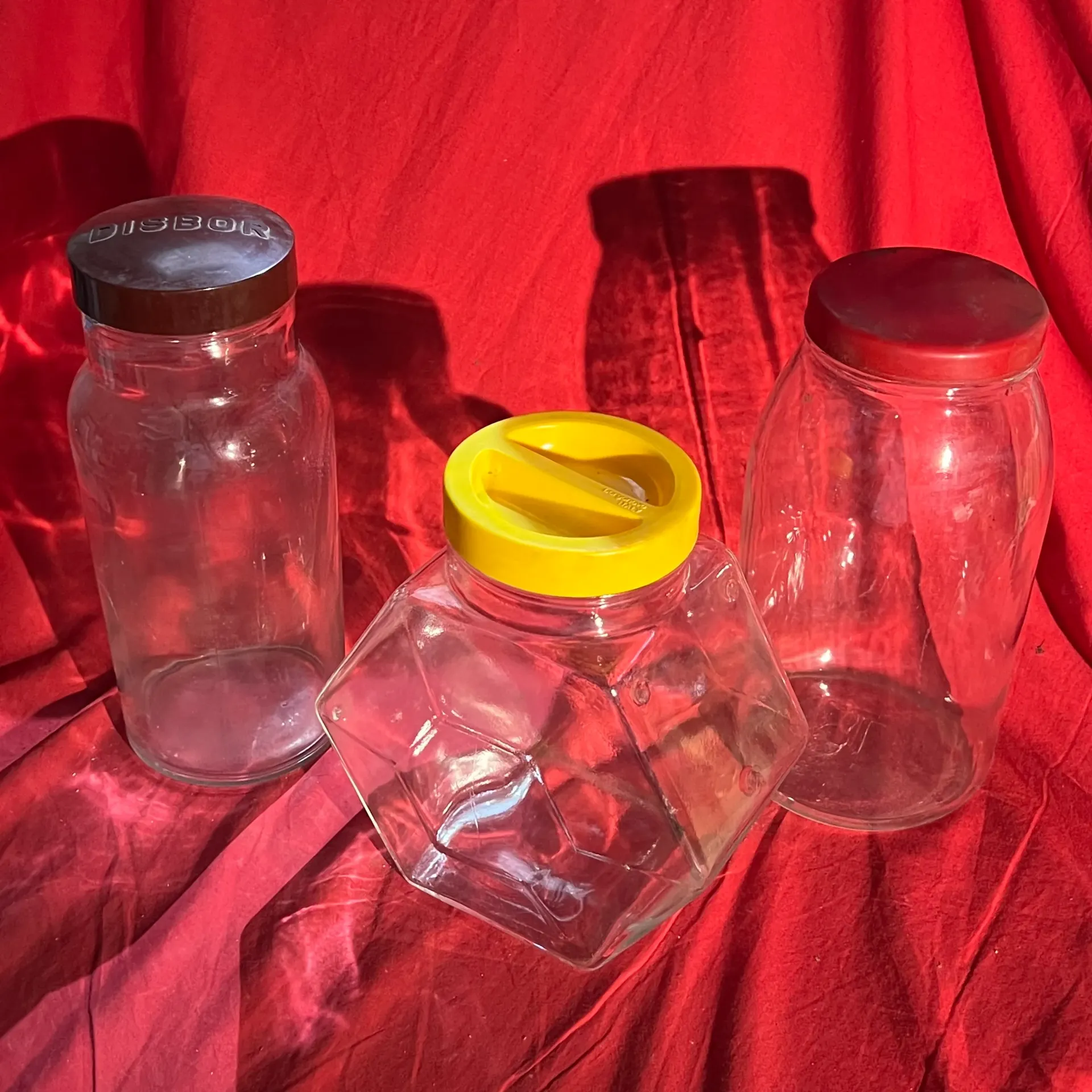 Lot de 3 bocaux de conservation avec couvercle (marques DISBOR et Borgonovo)