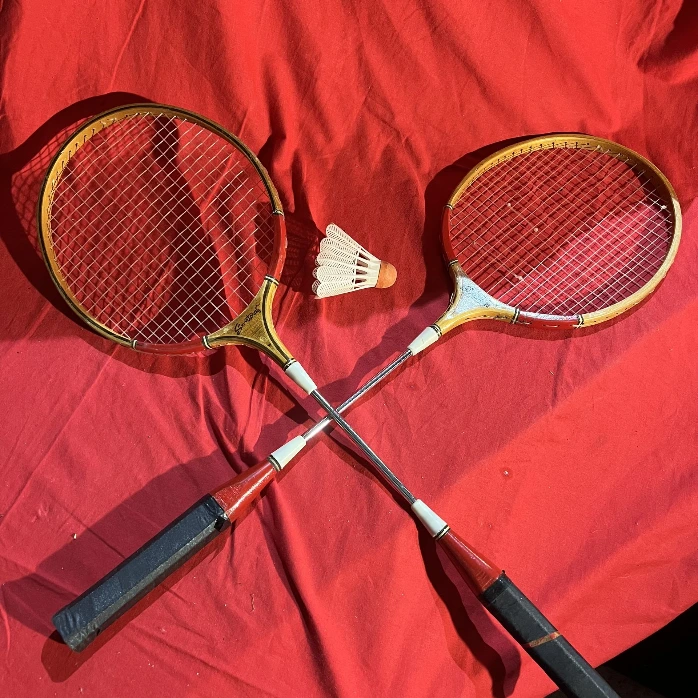 Lot 2 raquettes badminton vintage bois déco
