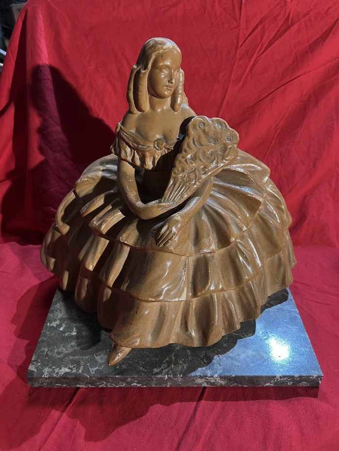 Sculpture marquise éventail plateau déco romantique